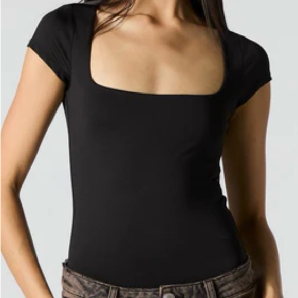 Tops - BRAND NEW Square Neck Bodysuit